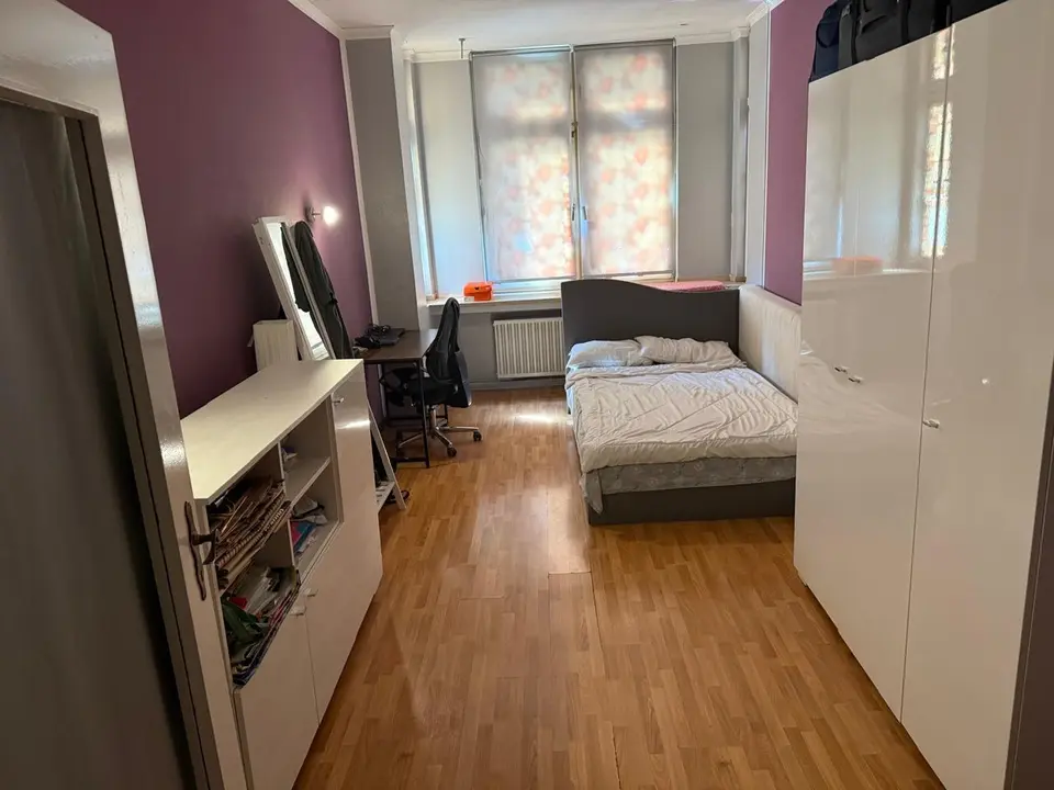 4 Zimmer Wohnung mit 112 m² in Düsseldorf – Bild 3