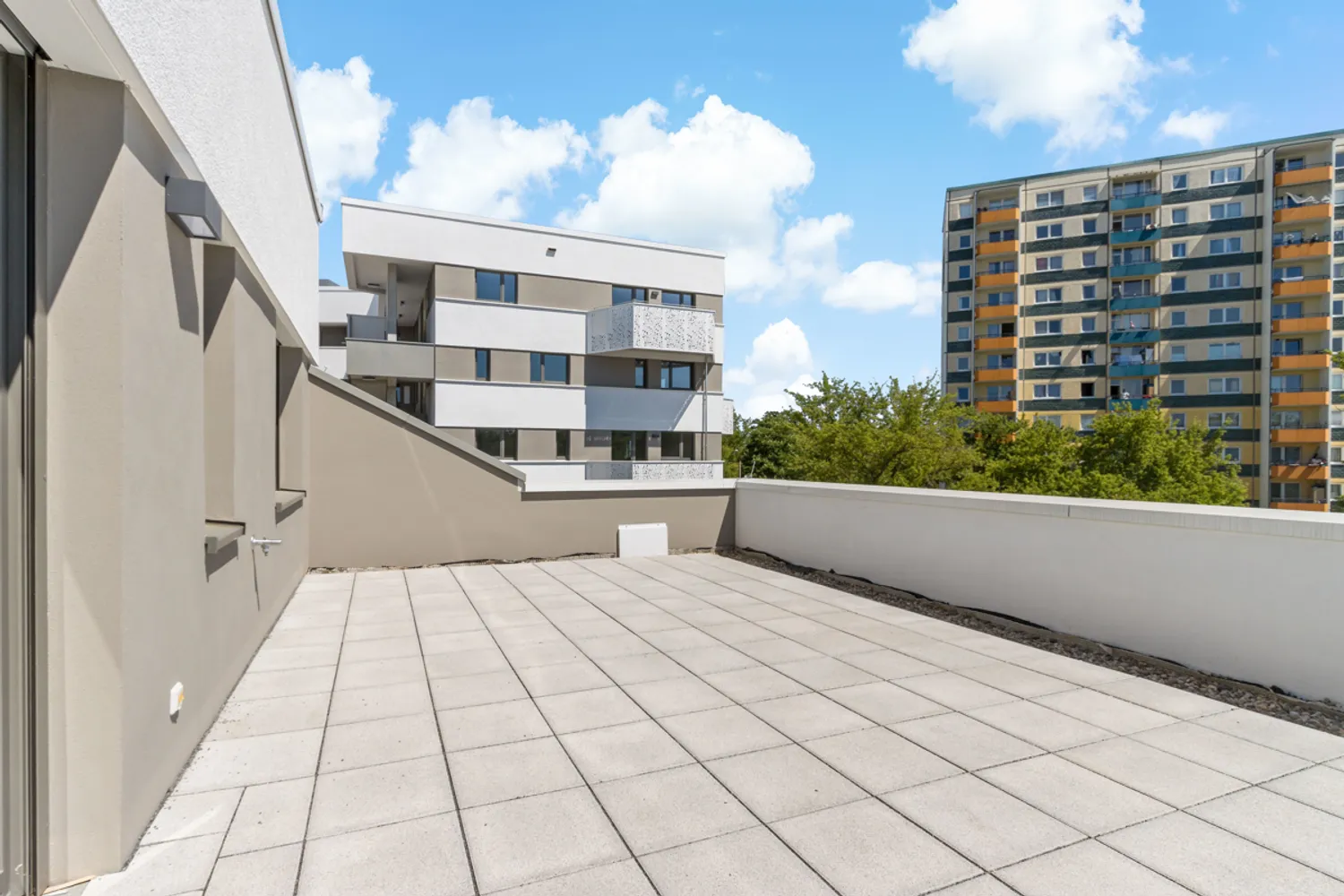 4 Zimmer Wohnung mit 107 m² in Halle (Saale) – Bild 1