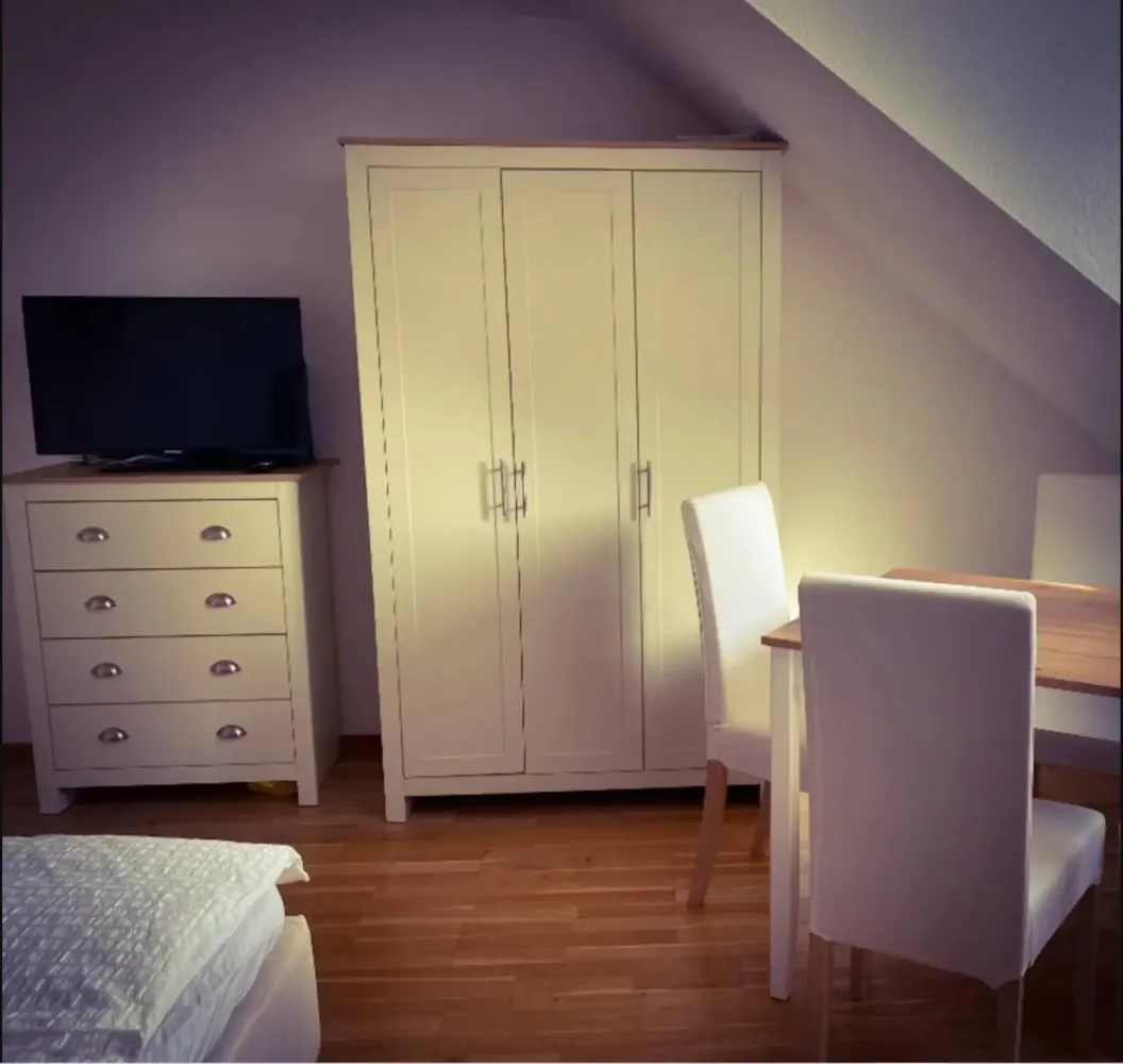 WG-Zimmer mit 25 m² in Frankfurt am Main – Bild 5