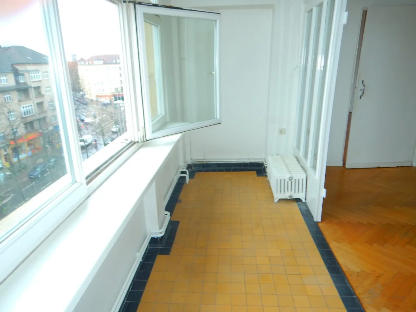 5 Zimmer Wohnung mit 215 m² in Berlin – Bild 11