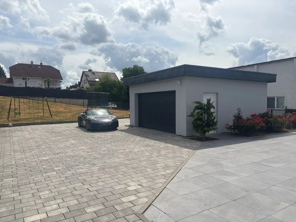 6 Zimmer Haus mit 261 m² in Saarbrücken – Bild 4