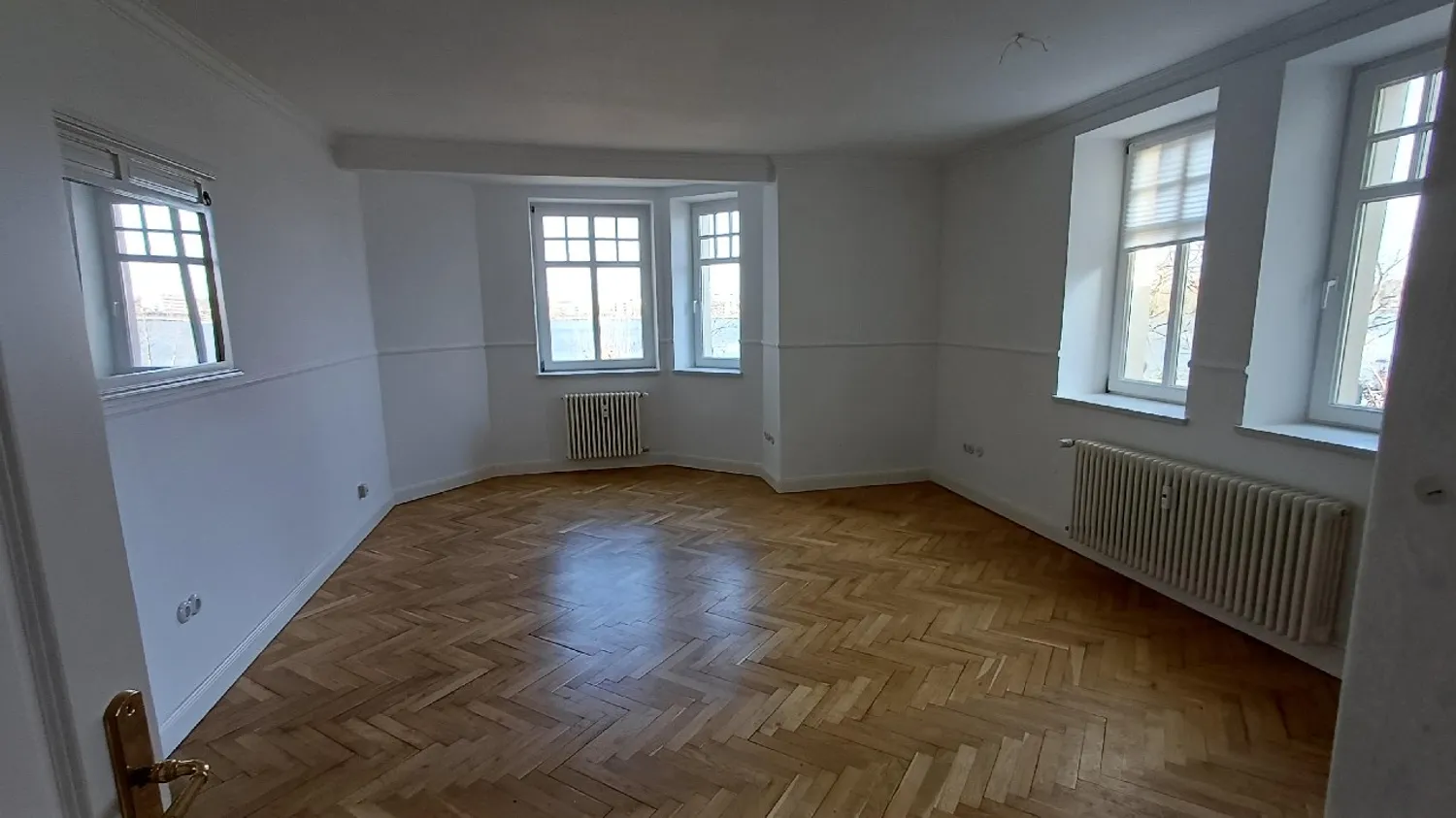 4 Zimmer Wohnung mit 180 m² in Schwerin – Bild 5