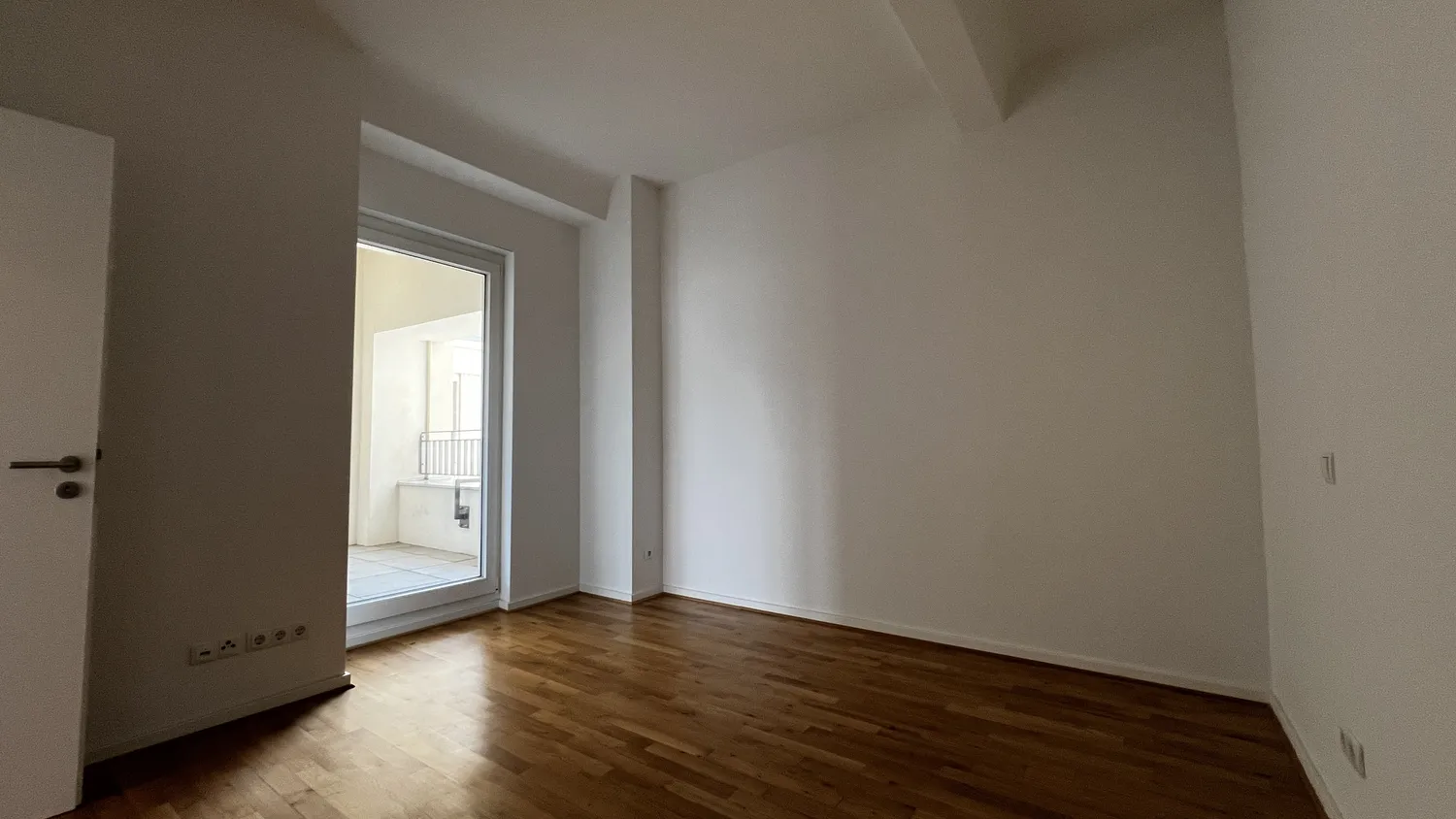 2 room apartment with 75 m² in Berlin – Photo 2