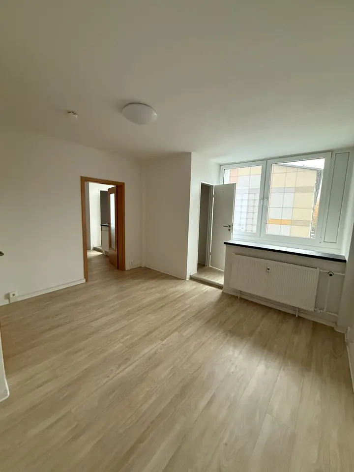 2 Zimmer Wohnung mit 50 m² in Suhl – Bild 3