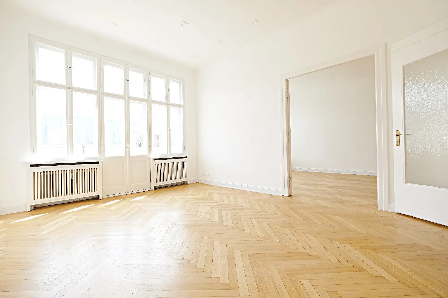8 Zimmer Wohnung mit 233 m² in Berlin – Bild 1