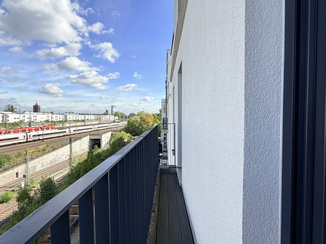 4 Zimmer Wohnung mit 100 m² in Frankfurt am Main – Bild 11