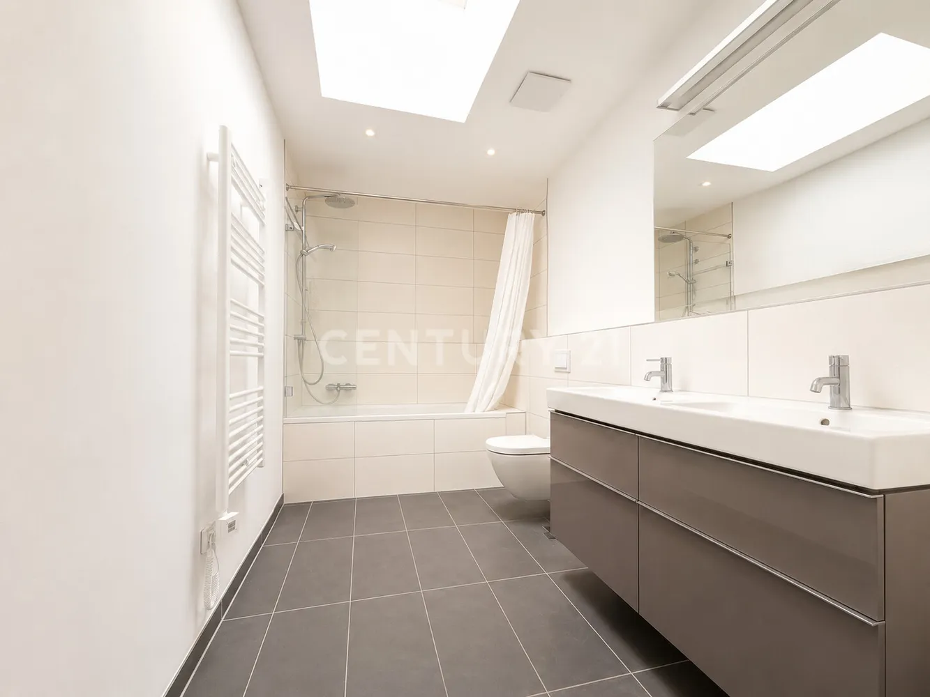 4 Zimmer Wohnung mit 130 m² in Frankfurt am Main – Bild 9