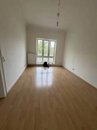 3 Zimmer Wohnung mit 106 m² in Hannover – Bild 2