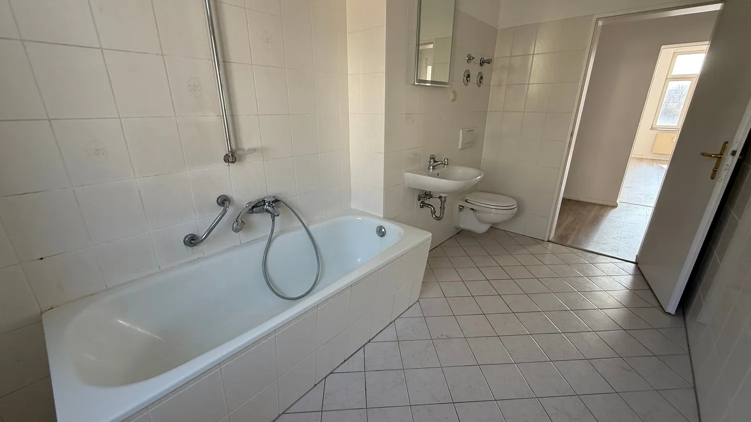 2 Zimmer Wohnung mit 70 m² in Chemnitz – Bild 5