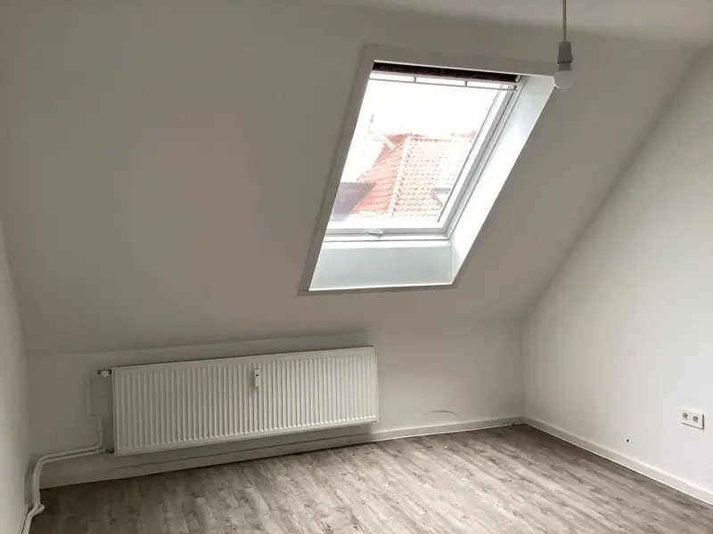 3 Zimmer Wohnung mit 90 m² in Hannover – Bild 2