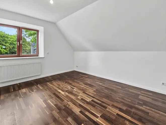 9 Zimmer Haus mit 274 m² in Hamburg – Bild 12