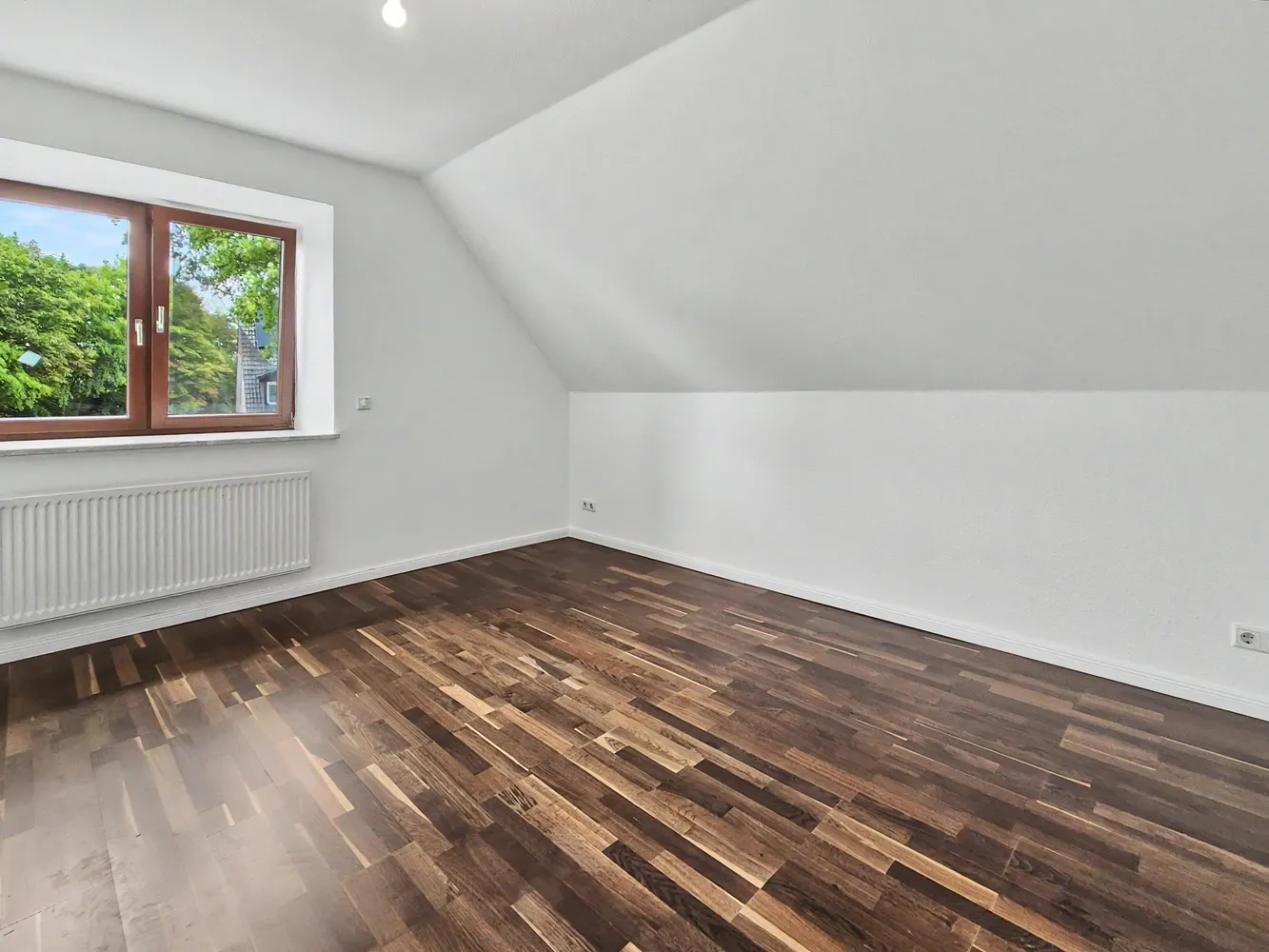9 Zimmer Haus mit 274 m² in Hamburg – Bild 10