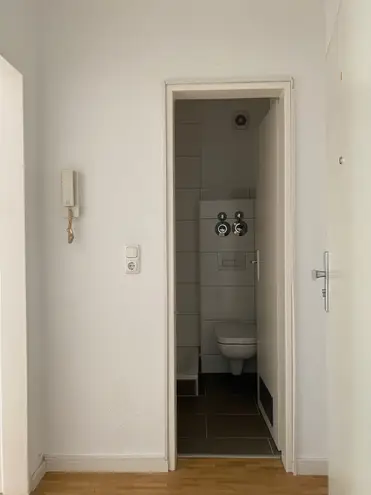 1 room apartment with 30 m² in Frankfurt am Main – Photo 6