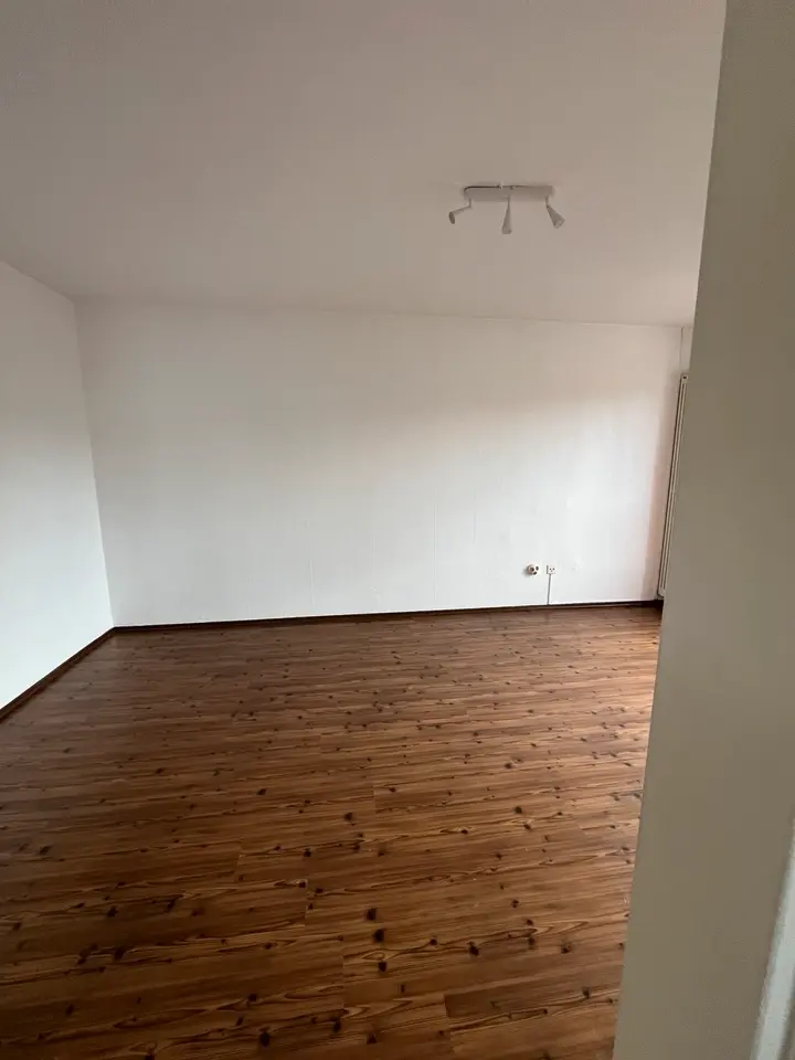 3 Zimmer Wohnung mit 65 m² in Erlangen – Bild 2