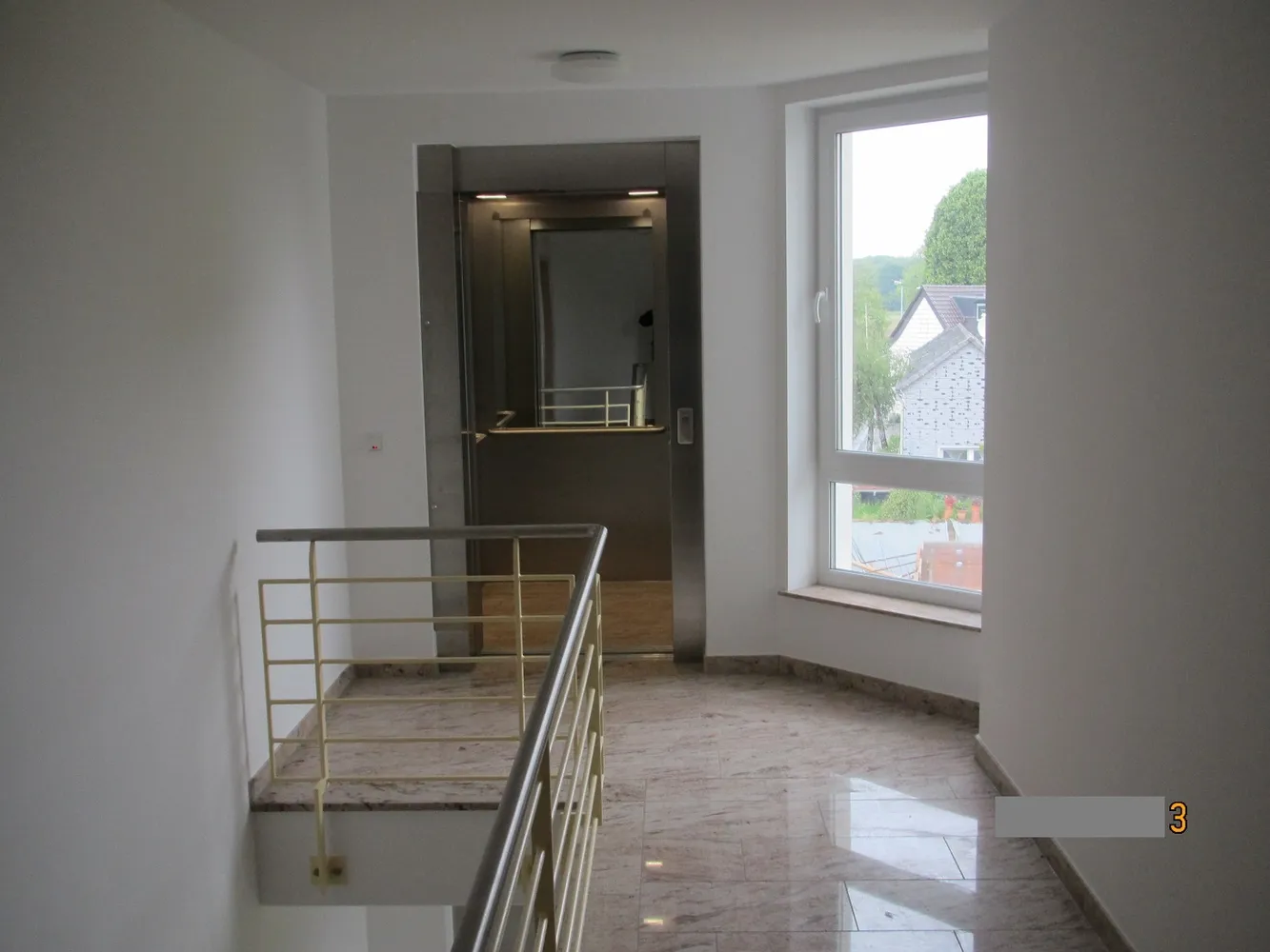 4 Zimmer Wohnung mit 98 m² in Köln – Bild 2