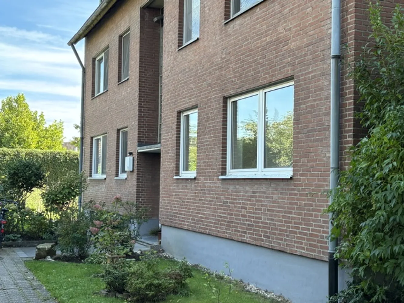 3 Zimmer Wohnung mit 70 m² in Krefeld – Bild 1