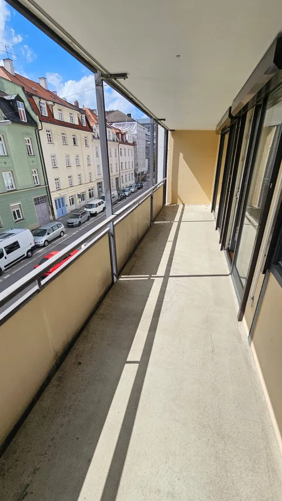 2 Zimmer Wohnung mit 65 m² in München – Bild 5