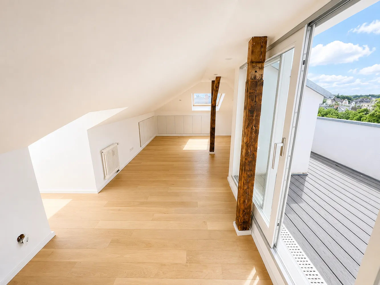 5 Zimmer Wohnung mit 148 m² in Frankfurt am Main – Bild 2