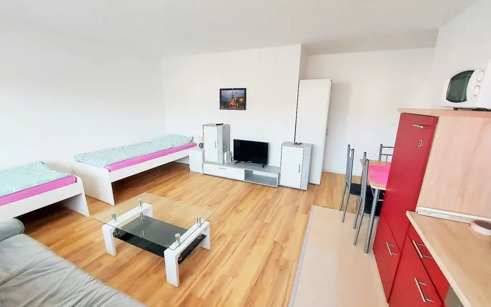 WG-Zimmer mit 52 m² in Herrenberg – Bild 2