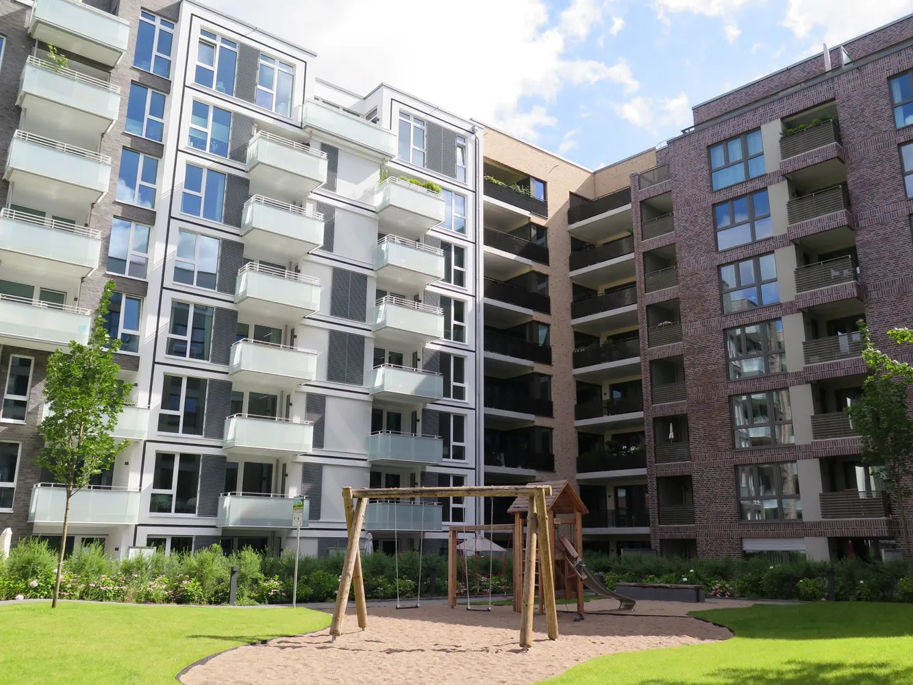 4 Zimmer Wohnung mit 117 m² in Hamburg – Bild 2