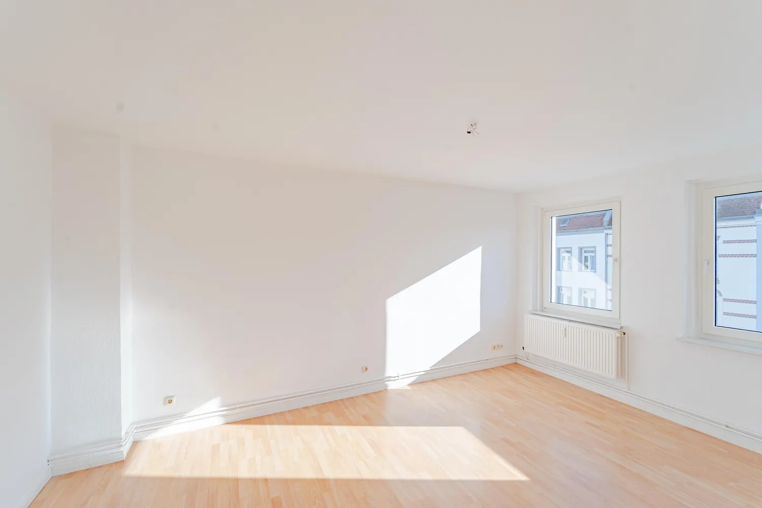2 Zimmer Wohnung mit 50 m² in Lübeck – Bild 2