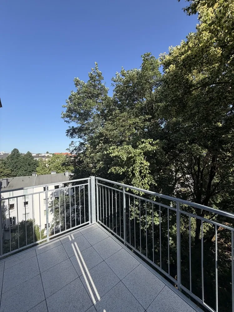 6 Zimmer Wohnung mit 138 m² in Hamburg – Bild 8