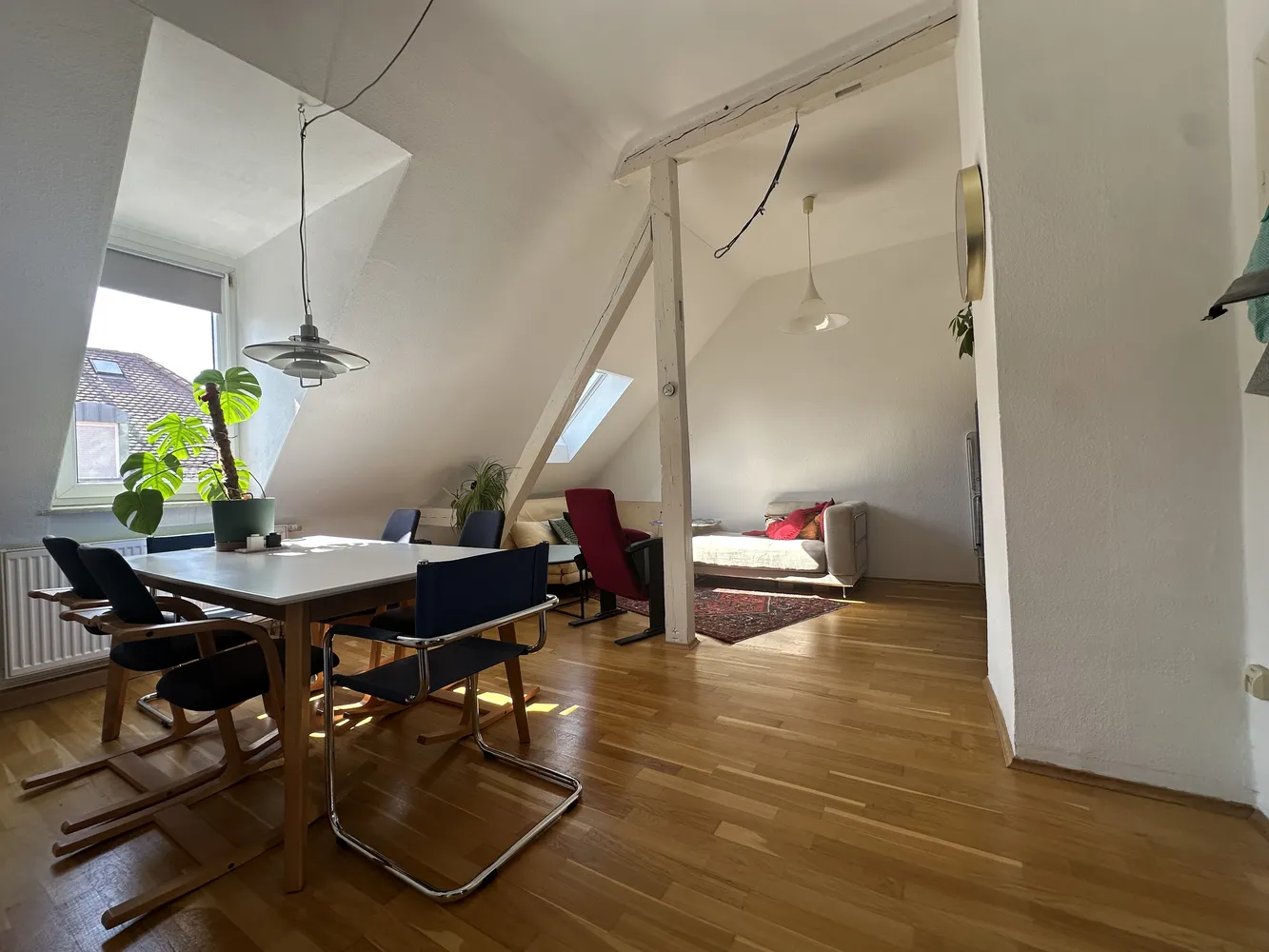 2 Zimmer Wohnung mit 48 m² in Karlsruhe – Bild 2