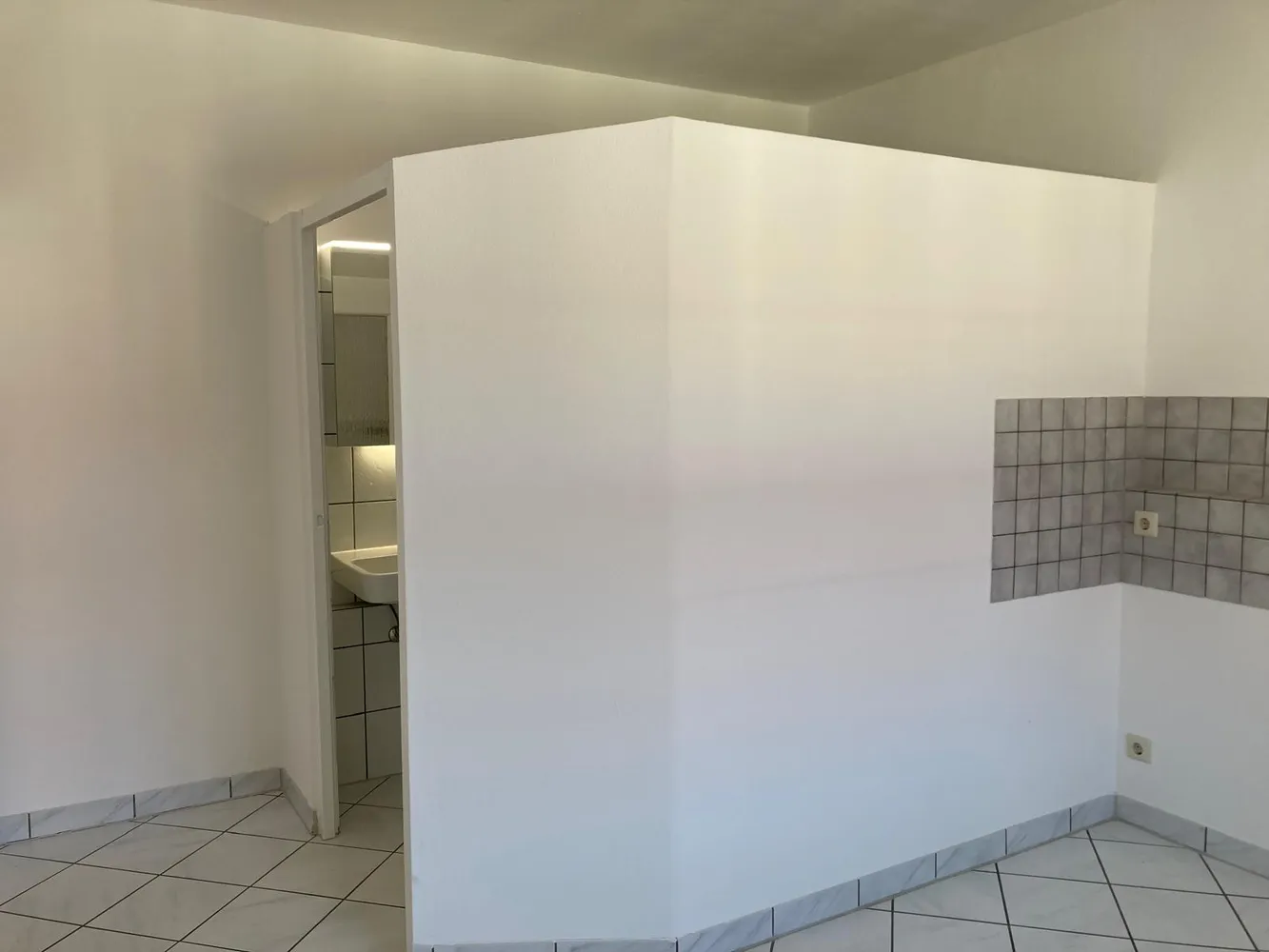 3 Zimmer Wohnung mit 60 m² in Karlsruhe – Bild 12