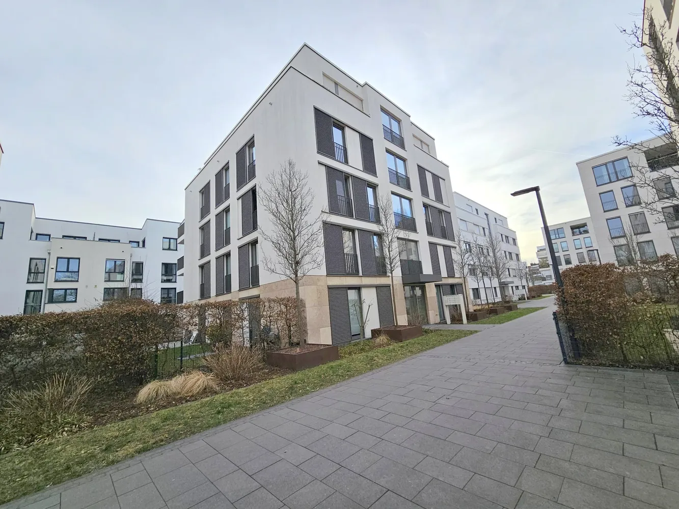 3 Zimmer Wohnung mit 92 m² in Frankfurt am Main – Bild 2