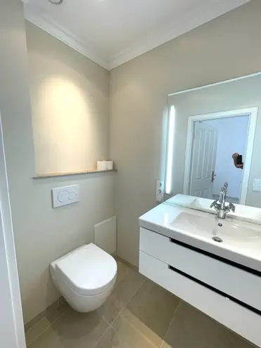 7 Zimmer Wohnung mit 137 m² in Düsseldorf – Bild 10