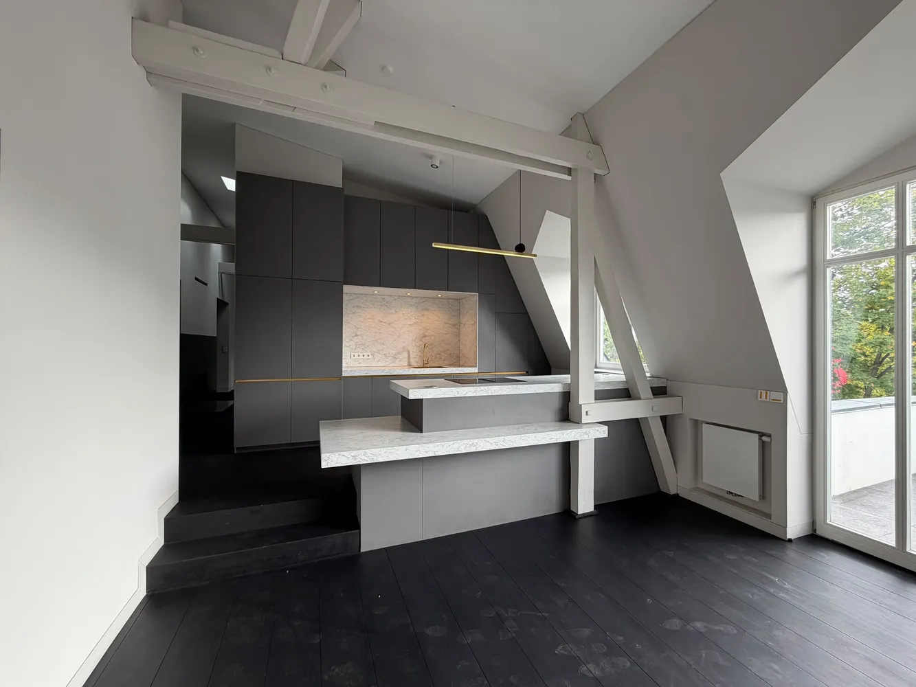 6 room apartment with 230 m² in Berlin – Photo 1