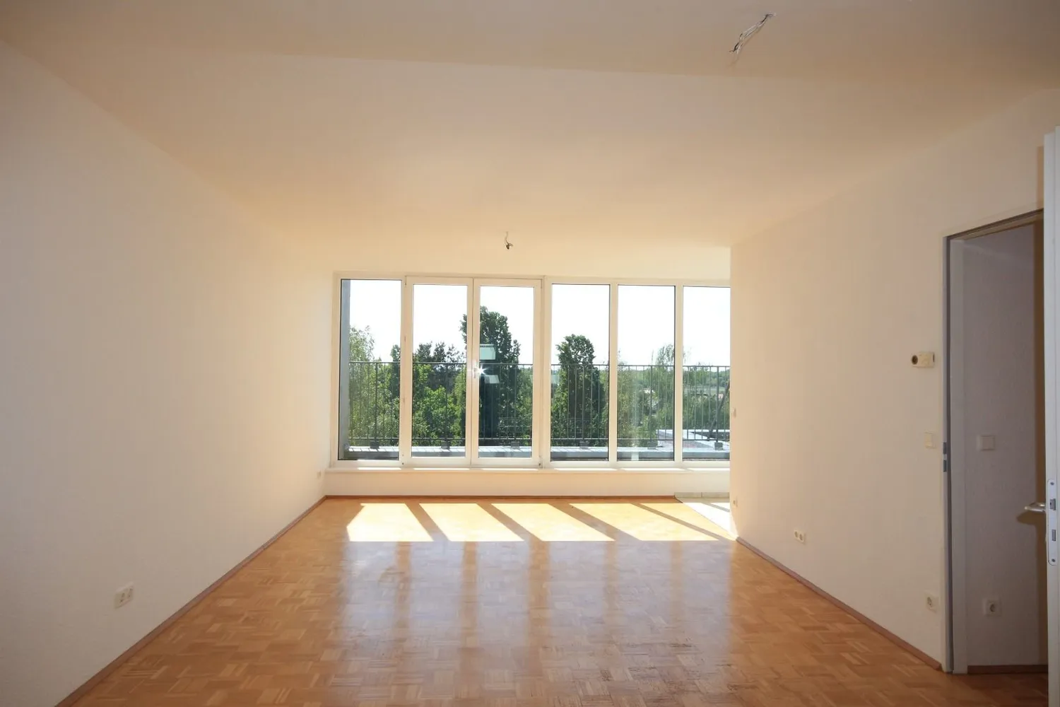 2 Zimmer Wohnung mit 77 m² in Berlin – Bild 6