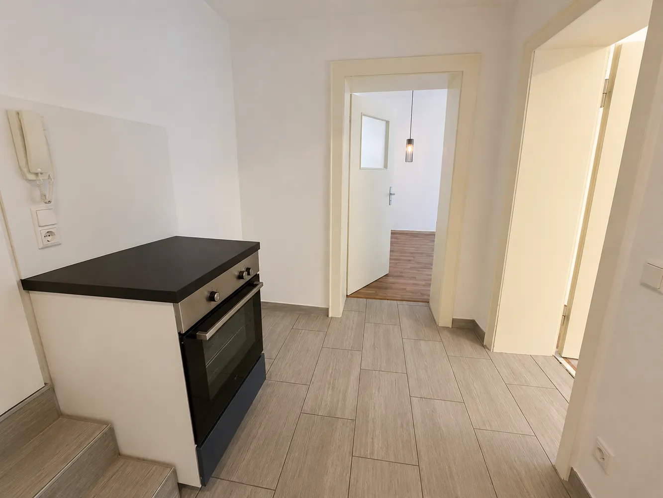 2 Zimmer Wohnung mit 56 m² in Düsseldorf – Bild 3