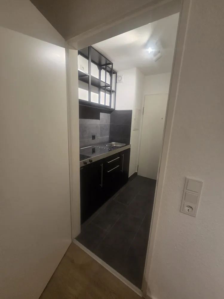 1 room apartment with 27 m² in Cologne – Photo 12