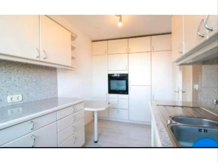 2 Zimmer Wohnung mit 81 m² in Hannover – Bild 2