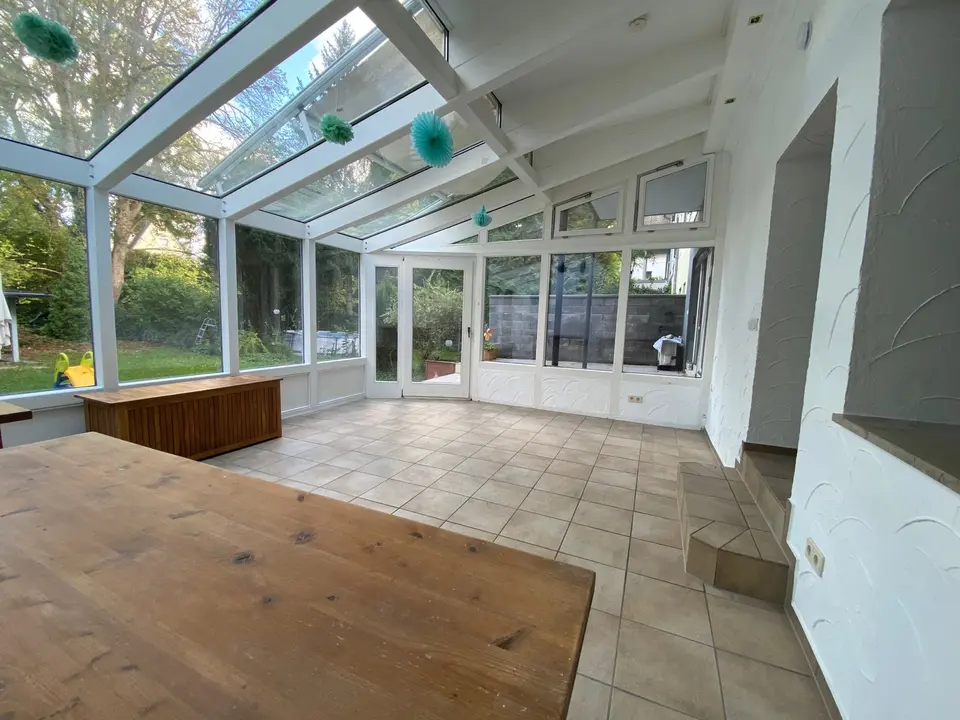 4 Zimmer Wohnung mit 105 m² in Bonn – Bild 2