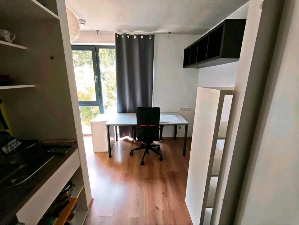 Shared room with 200 m² in Freital – Photo 10