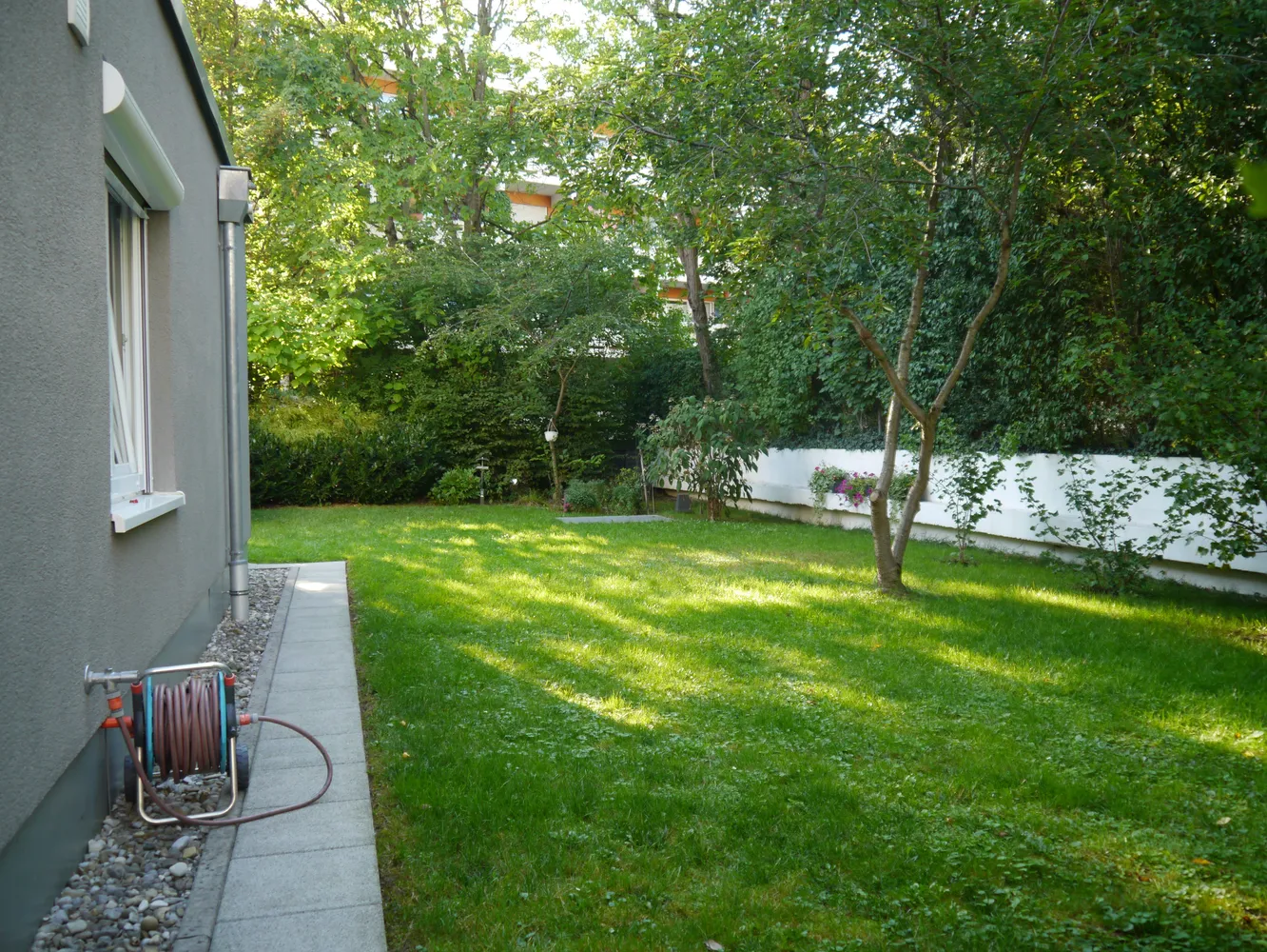 4 Zimmer Wohnung mit 100 m² in München – Bild 1