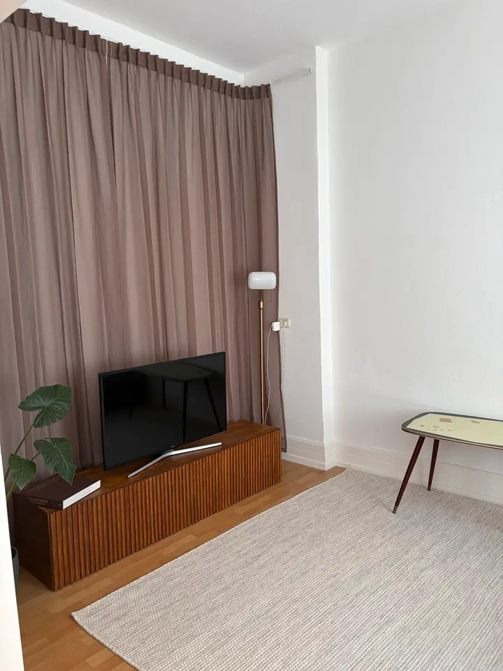 WG-Zimmer mit 80 m² in Frankfurt am Main – Bild 2