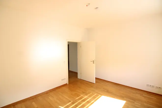 6 Zimmer Wohnung mit 143 m² in Berlin – Bild 10