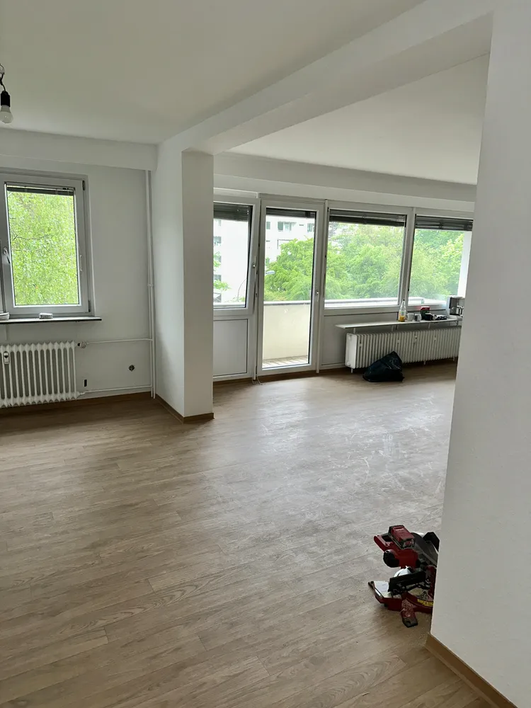 4 Zimmer Wohnung mit 94 m² in Frankfurt am Main – Bild 2