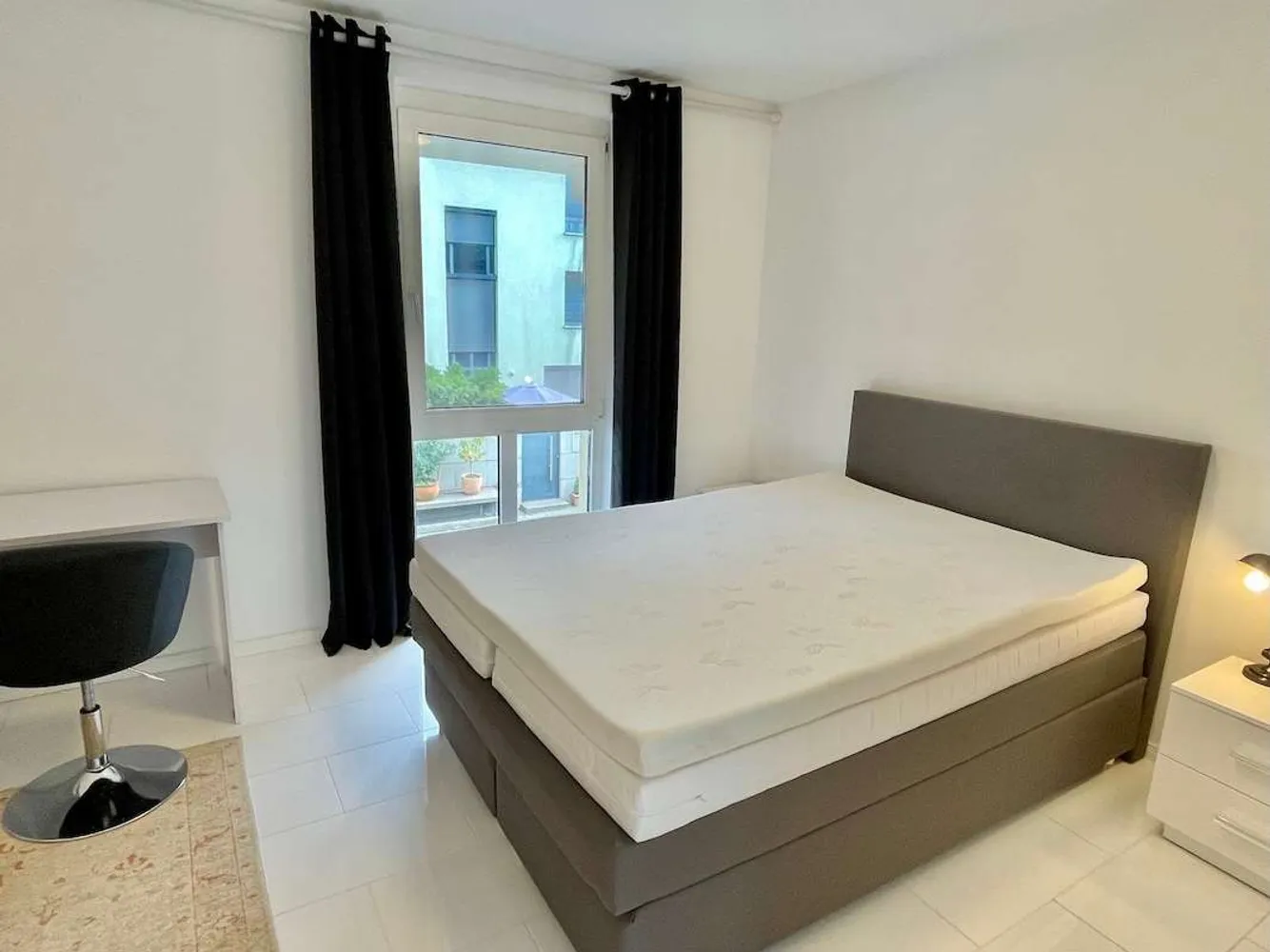 6 Zimmer Wohnung mit 118 m² in Düsseldorf – Bild 9