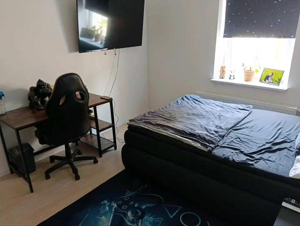 4 Zimmer Wohnung mit 110 m² in Greiz – Bild 1