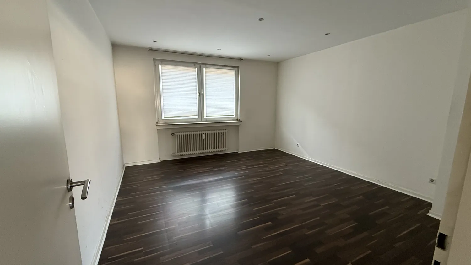 2 Zimmer Wohnung mit 53 m² in Krefeld – Bild 2