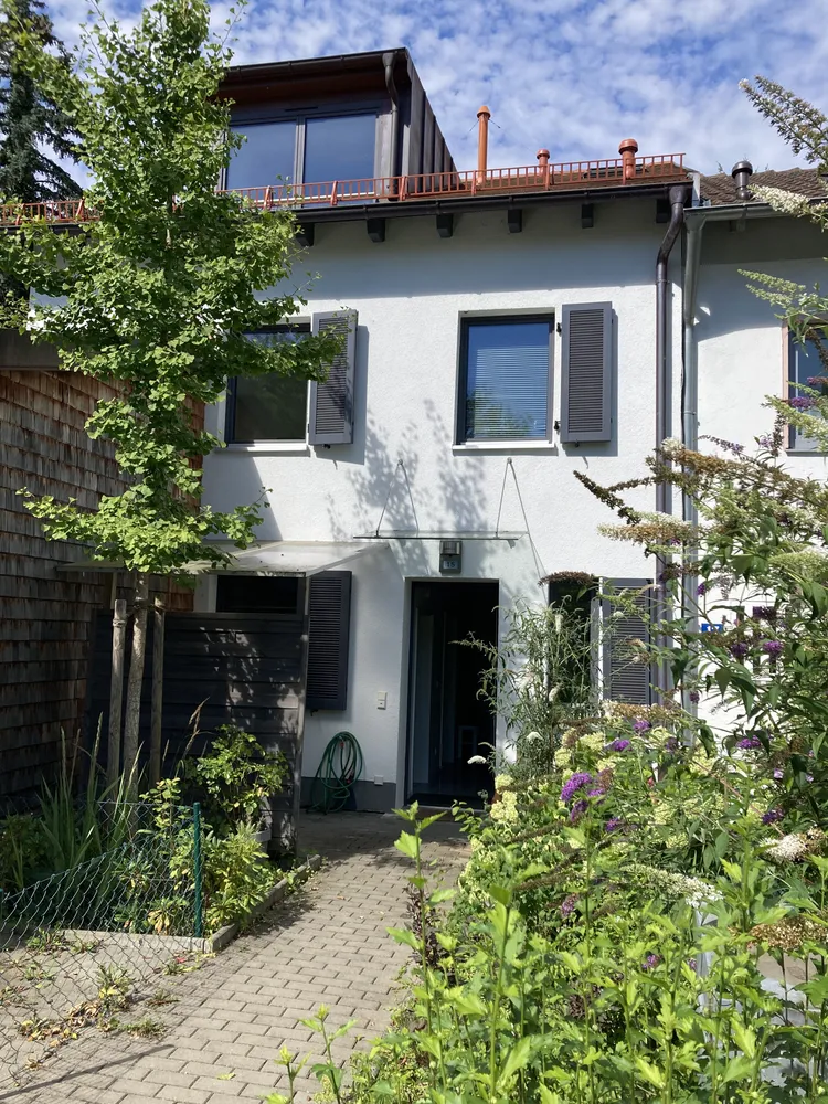 7 Zimmer Haus mit 150 m² in München – Bild 2