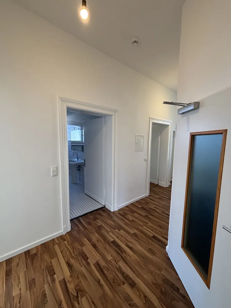 3 Zimmer Wohnung mit 100 m² in Siegen – Bild 3