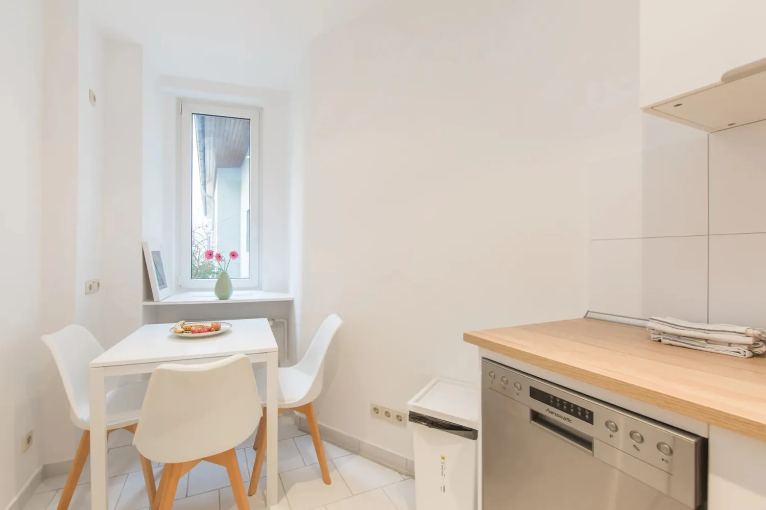 Shared room with 24 m² in Berlin – Photo 9