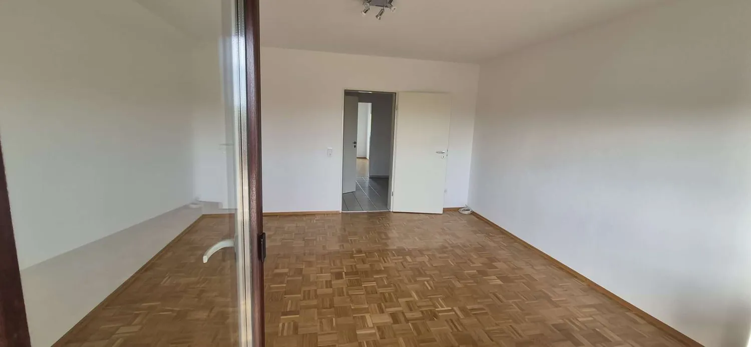 2 Zimmer Wohnung mit 60 m² in Karlsruhe – Bild 3