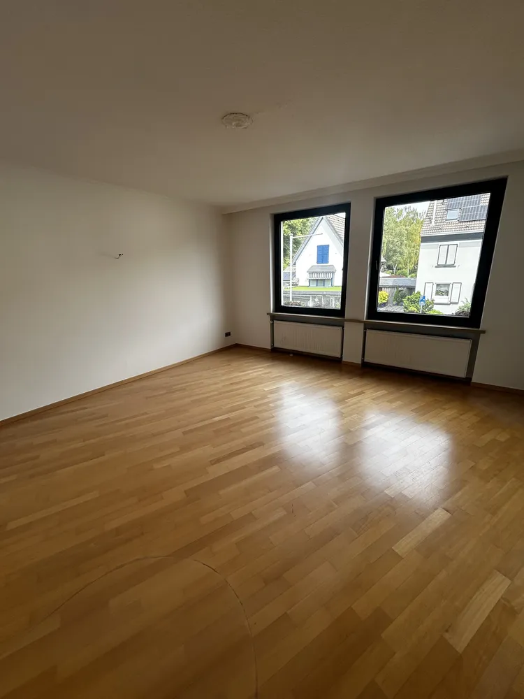 4 Zimmer Wohnung mit 125 m² in Wuppertal – Bild 1