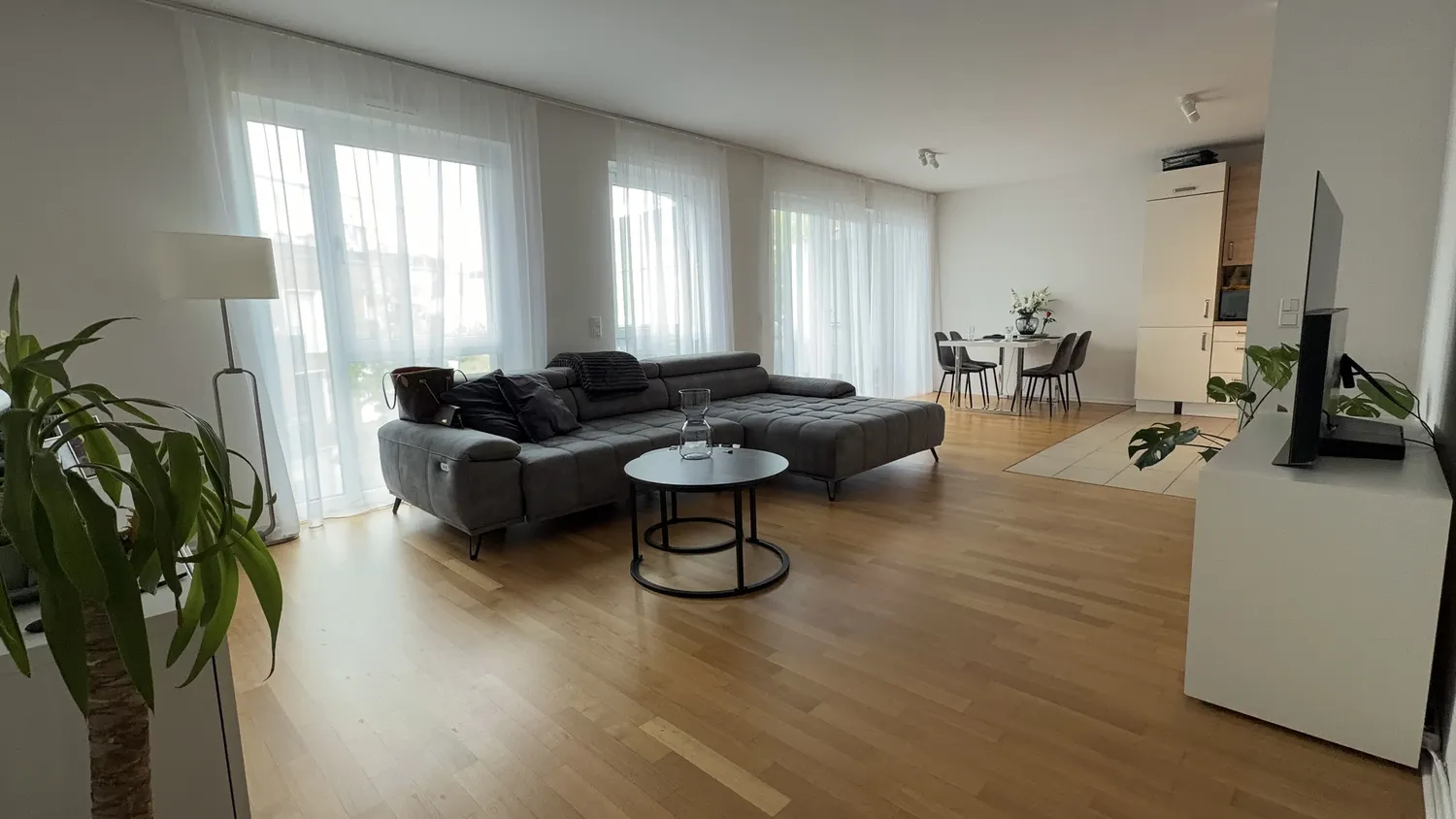 4 Zimmer Wohnung mit 92 m² in Düsseldorf – Bild 3